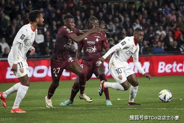 跟着亚沙会游海南：在三亚后海体验“浪人”的快乐